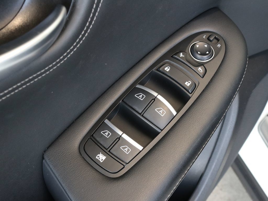 Certified 2023 INFINITI QX55 Essential AWD/4WD image 29