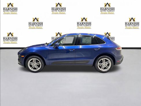 Used 2024 Porsche Macan AWD/4WD image 9