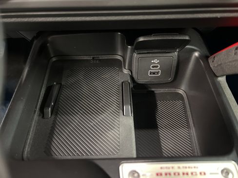 New 2026 Ford Bronco Outer Banks image 15