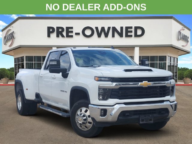 Used 2025 Chevrolet Silverado 3500 LT w/ Safety Package AWD/4WD image 1