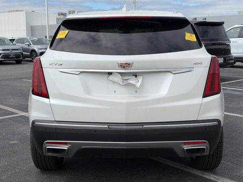 Used 2024 Cadillac XT5 Premium Luxury FWD image 3