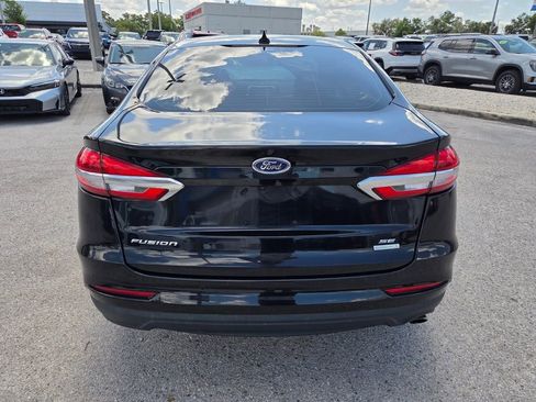 Used 2020 Ford Fusion SE FWD image 13