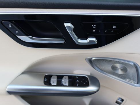 Certified 2025 Mercedes-Benz C 300 Sedan image 14