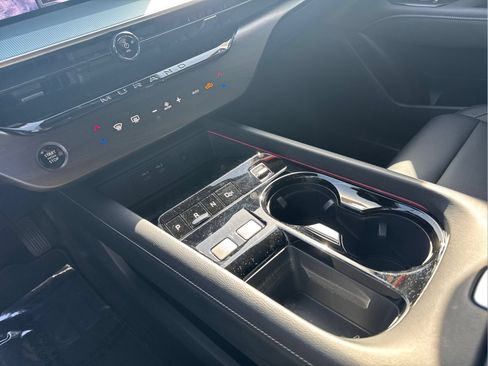 Certified 2025 Nissan Murano SL AWD/4WD image 28