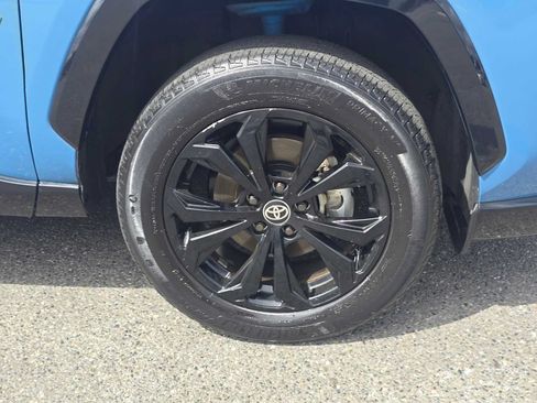 Used 2024 Toyota RAV4 XSE w/ Advanced Technology Package AWD/4WD image 9