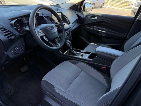 Used 2019 Ford Escape SE FWD image 8