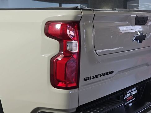 Used 2026 Chevrolet Silverado 1500 ZR2 w/ LPO, Dark Essentials Package AWD/4WD image 12