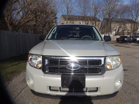 Used 2009 Ford Escape XLT image 10