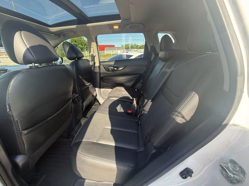 Used 2017 Nissan Rogue SL w/ SL Premium Package AWD/4WD image 19