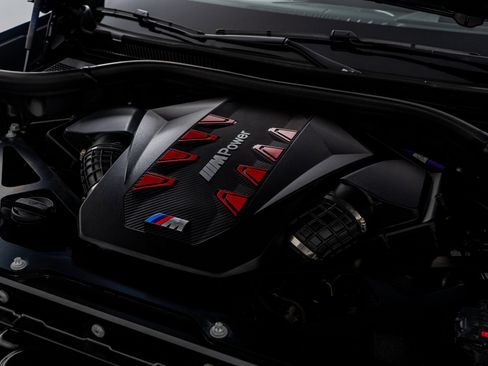 Used 2025 BMW X6 M Competition image 60