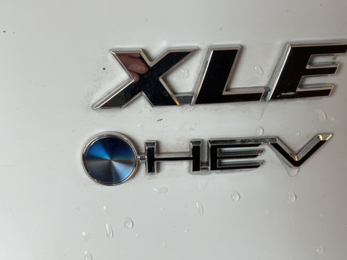 Certified 2025 Toyota RAV4 XLE AWD/4WD image 41