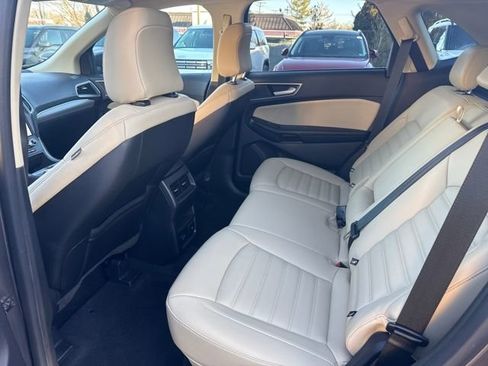 Used 2022 Ford Edge SEL w/ Convenience Package image 25