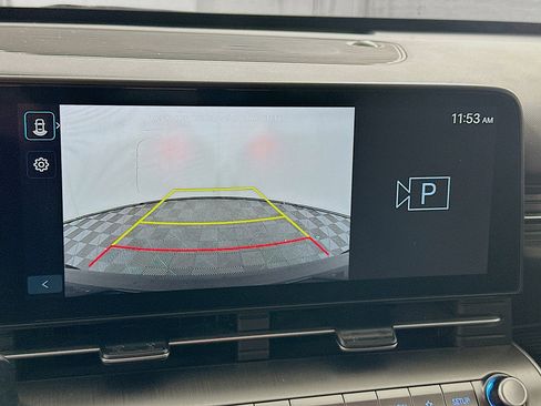 Used 2025 Hyundai Kona SEL FWD image 23