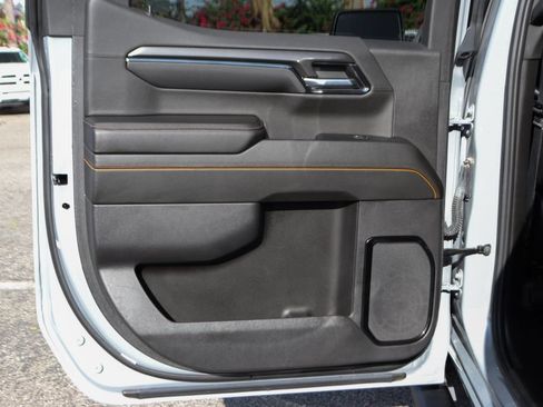 Used 2024 GMC Sierra 1500 AT4 w/ Technology Package AWD/4WD image 36