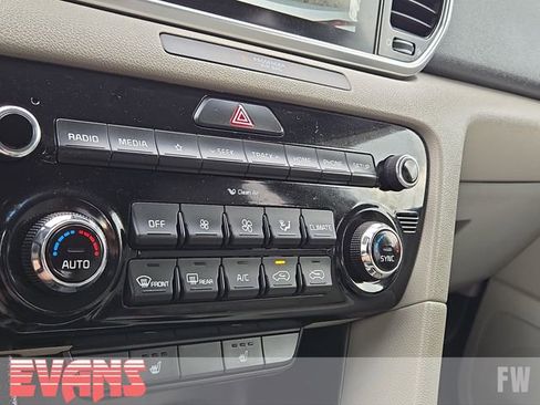 Used 2020 Kia Sportage EX FWD image 9