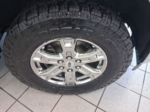 Used 2021 Ford F150 Lariat w/ Equipment Group 502A High AWD/4WD image 23