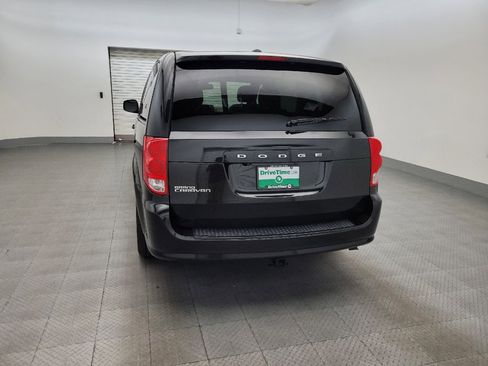 Used 2020 Dodge Grand Caravan SXT w/ Driver Convenience Group FWD image 6