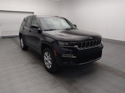 Used 2023 Jeep Grand Cherokee Limited RWD image 13