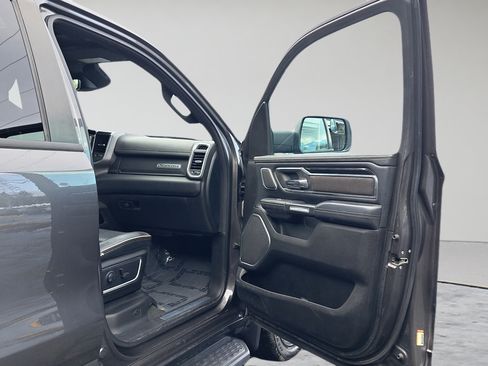 Used 2022 RAM 1500 Laramie w/ Night Edition AWD/4WD image 15