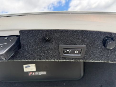 Used 2014 BMW 535i xDrive Sedan AWD/4WD image 19