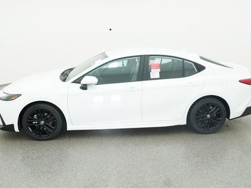 New 2026 Toyota Camry SE image 36