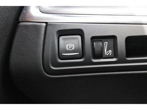 Used 2025 Cadillac XT5 Luxury FWD image 21