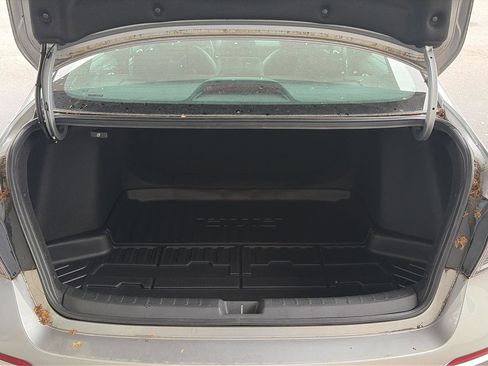 Used 2023 Honda Civic Sport image 10