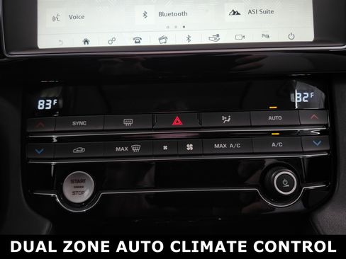 Used 2020 Jaguar F-PACE Premium image 8