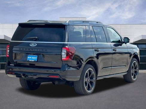 Used 2023 Ford Expedition Limited AWD/4WD image 39