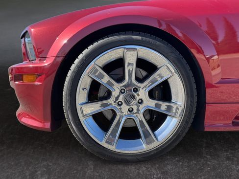 Used 2006 Ford Mustang GT image 9