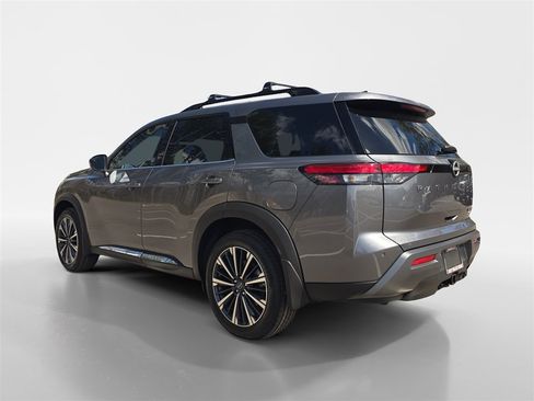 New 2026 Nissan Pathfinder Platinum AWD/4WD image 3