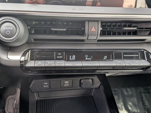 Used 2024 Toyota Prius LE image 29