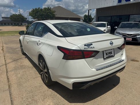 Used 2019 Nissan Altima 2.5 SR image 3