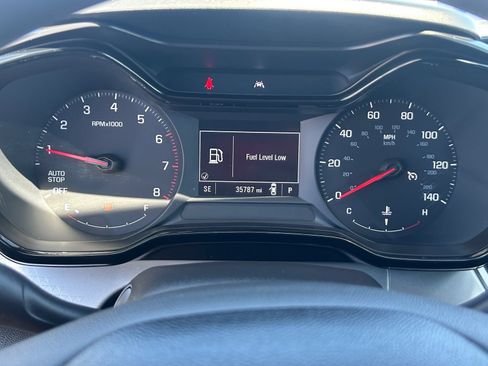 Used 2025 Chevrolet Trax LS FWD image 30