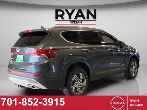 Used 2023 Hyundai Santa Fe SEL w/ Winter Weather Package AWD/4WD image 5