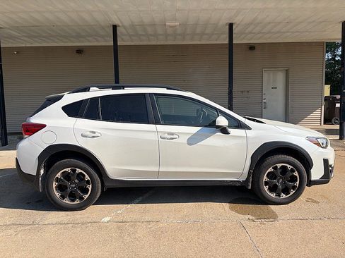 Used 2023 Subaru Crosstrek 2.0i Premium AWD/4WD image 8