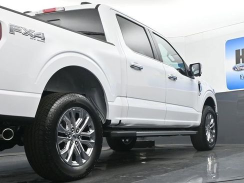 New 2026 Ford F150 Lariat w/ Equipment Group 501A Mid image 19