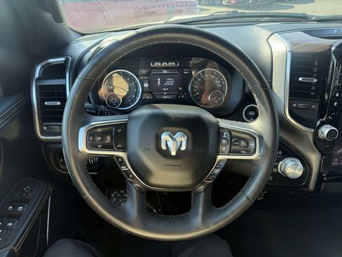 Used 2025 RAM 1500 Laramie AWD/4WD image 8