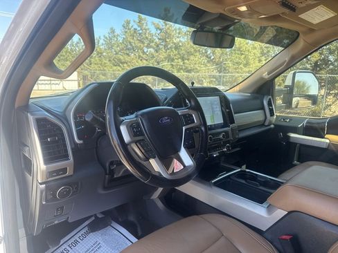 Used 2022 Ford F350 Lariat w/ Lariat Value Package image 16