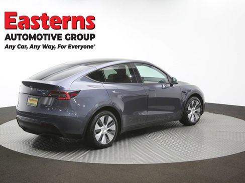 Used 2021 Tesla Model Y Long Range AWD/4WD image 38