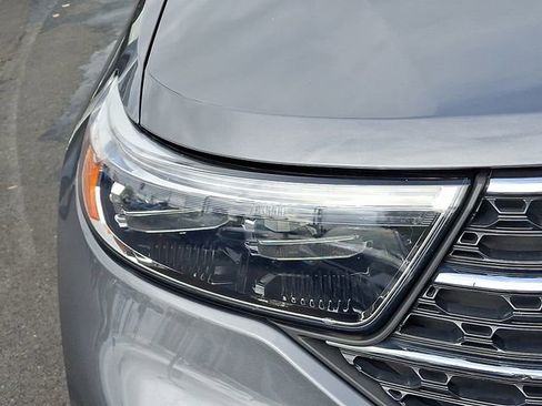 Certified 2022 Ford Explorer XLT w/ Class IV Trailer Tow Package image 11