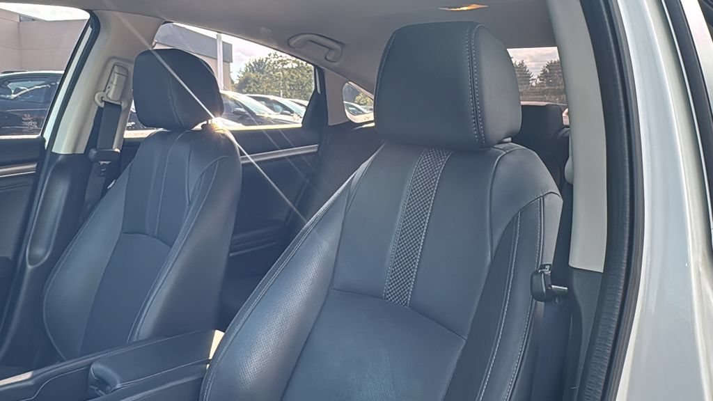 Used 2020 Honda Civic Touring image 13
