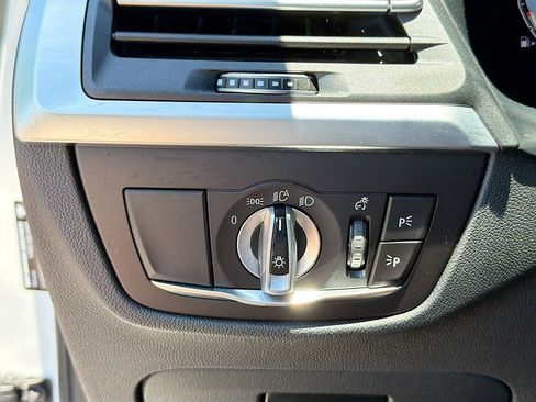 Used 2022 BMW X3 sDrive30i w/ Premium Package 2 RWD image 23