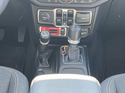 Used 2026 Jeep Wrangler Unlimited Sport AWD/4WD image 18
