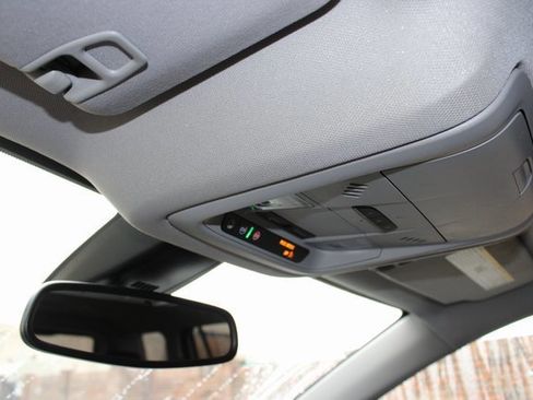 Used 2023 GMC Acadia AT4 w/ Technology Package image 30