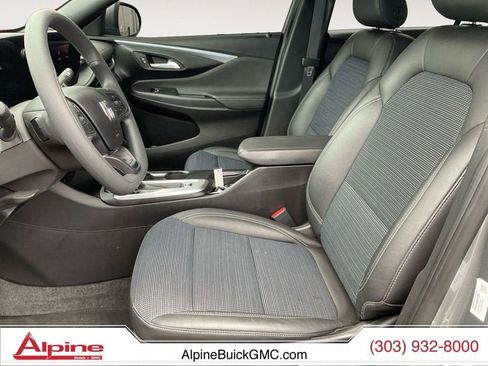 Used 2025 Buick Envista Preferred FWD image 9