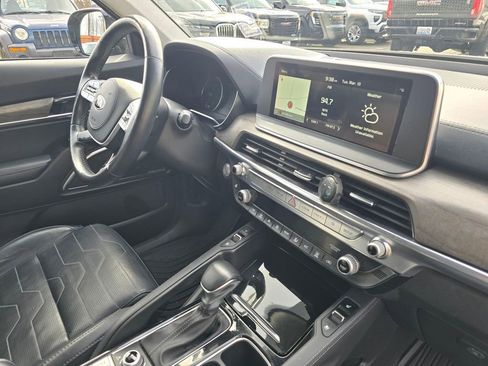 Used 2021 Kia Telluride SX w/ SX Prestige Package image 11