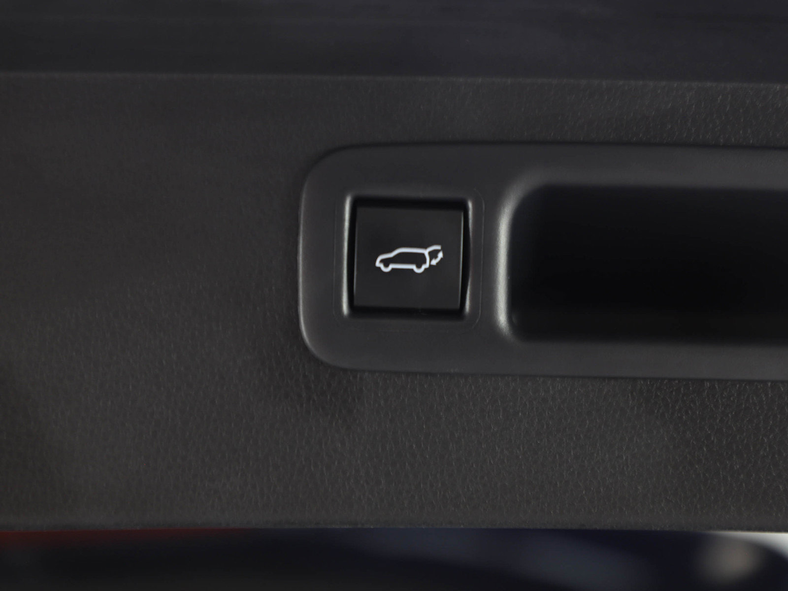Used 2025 Toyota Highlander Limited AWD/4WD image 16