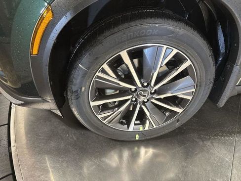 Certified 2026 INFINITI QX60 Luxe w/ Family Package image 10