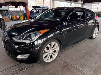 Used 2015 Hyundai Veloster w/ Option Group 02